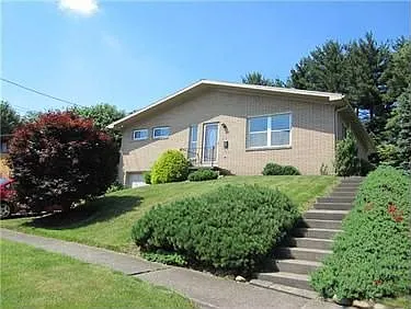 40 Emerson St photo 1