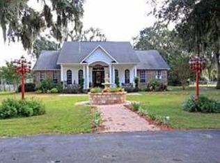 1110 Williams Rd, Plant City, FL 33565