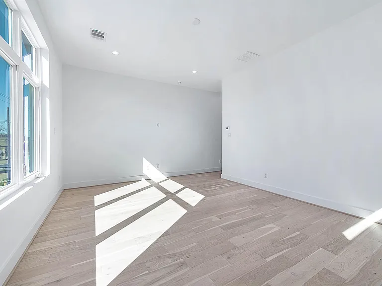 3411 McGowen St — Photo 23