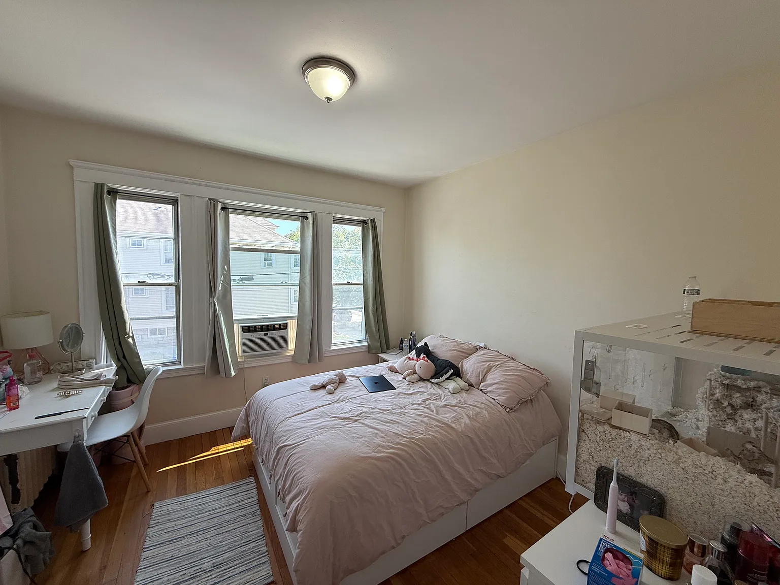 4 bed, 1500 sqft, $4,000 — Photo 4