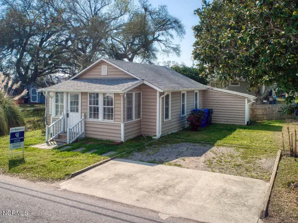 211 Goldsboro Avenue, Carolina Beach, NC 28428