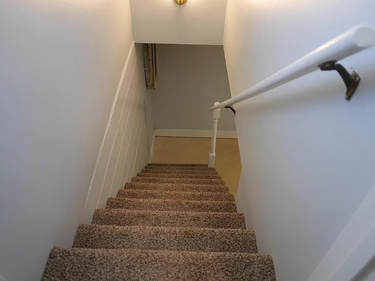 919 Allen Rd — Photo 4