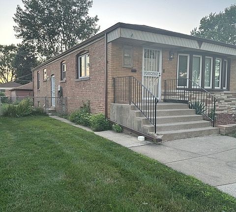 3rd image of 14504 S Marquette Ave