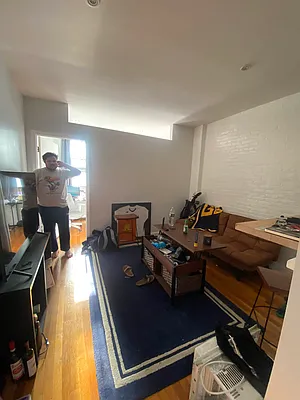 Rented by Urban Real Estate Property Group Inc | media 5