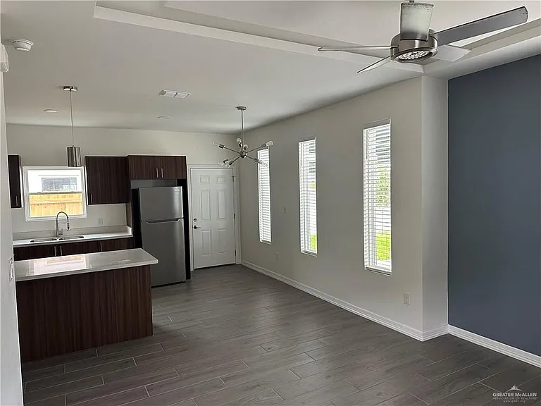 608 N Onyx Ave #1 — Photo 2