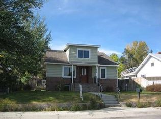 1026 9th St, Rawlins, WY 82301