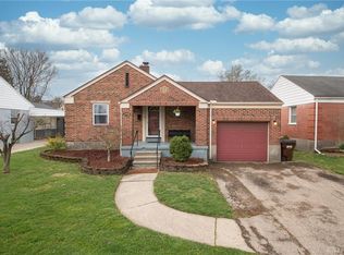 312 E Dorothy Ln, Dayton, OH 45419