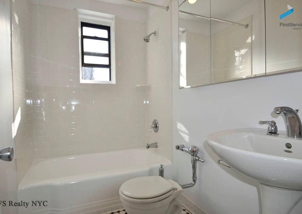 2nd image of 3989 50th St APT 5H
