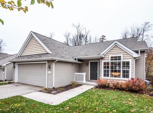 1261 Tanager Ln, Kalamazoo, MI 49009