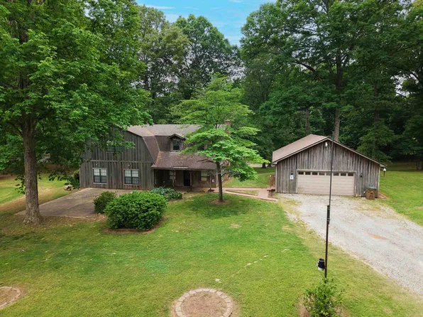 1120 McFadden Dr, Oakland, TN 38060