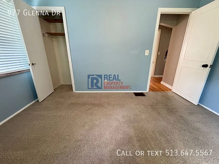 977 Glenna Dr — Photo 8