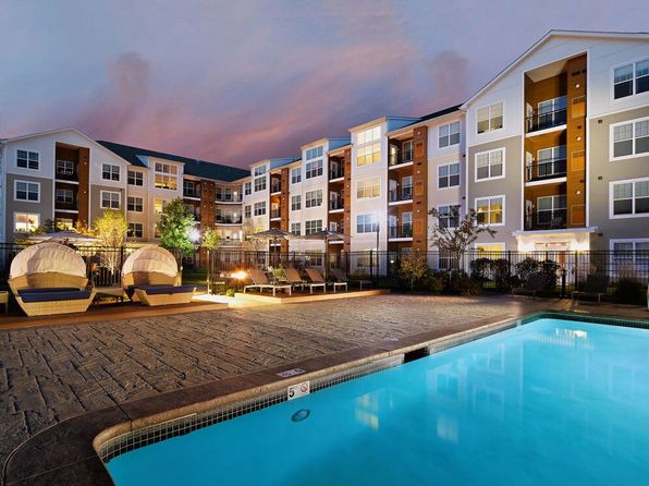 1000 Bay Dr #1B-1BA-809SQFT