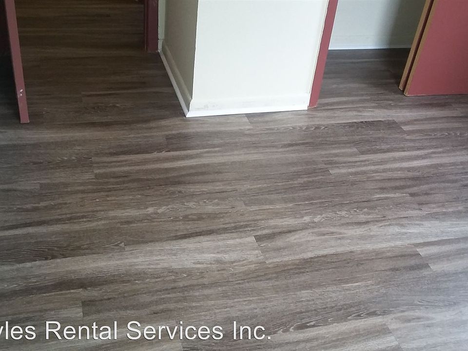 1st image of 1422 Golfair Blvd APT 1