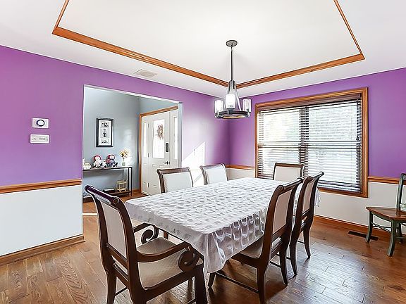 4th image of 875 Abbot Dr