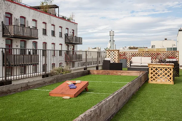 Rented by MNS | media 28