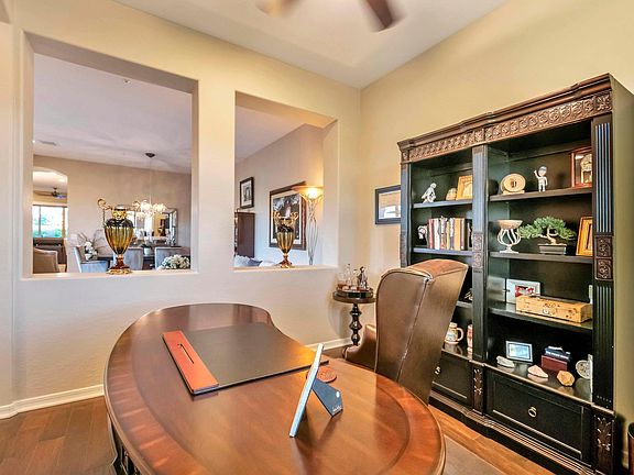 5th image of 419 E Las Colinas Pl