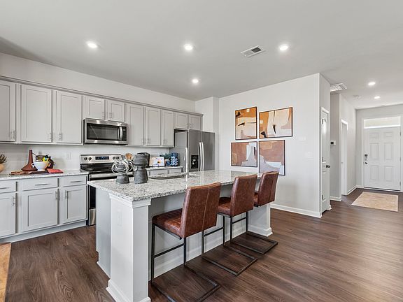 2nd image of 716 Hallman Branch Ln