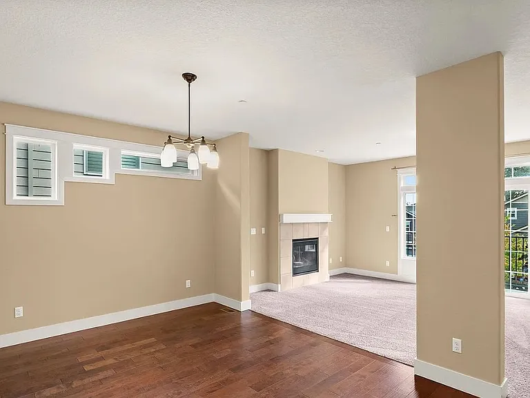 8125 SW 174th Ter — Photo 6