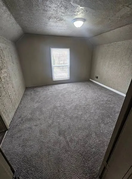2 bed, 1062 sqft, $1,195 — Photo 3