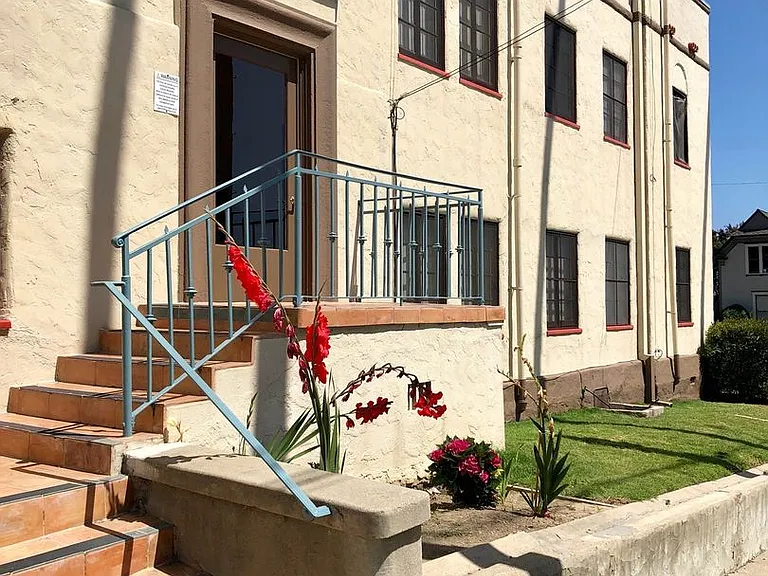 1209main — Photo 15