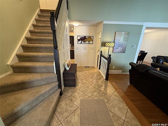 3rd image of 434 Brooks ROAD