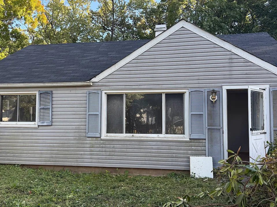 57 Marguerite Ave