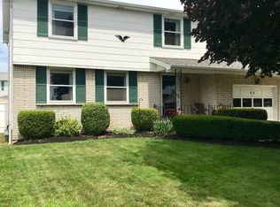 40 Bellwood Ln, Depew, NY