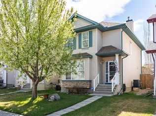 157 N Cranberry Sq SE, Calgary, AB T3M1J6