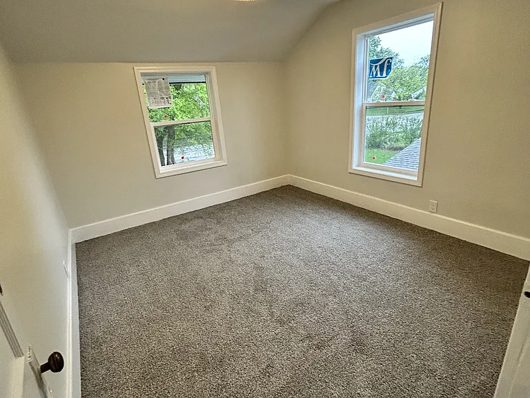 1404 W Springfield Ave — Photo 7