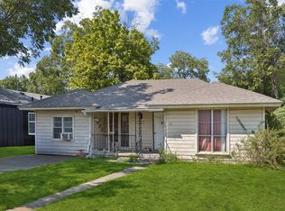 1922 Fort Worth St, Grand Prairie, TX 75050
