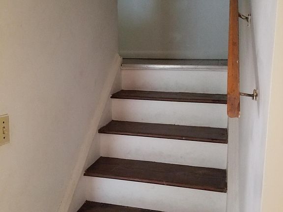 5th image of 1381 Crotona Ave