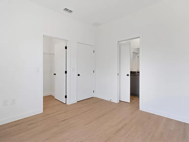 3261 Tranquil Trl — Photo 11