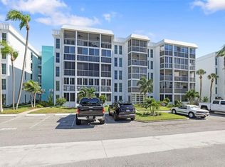 4902 38th Way S APT 309, Saint Petersburg, FL 33711