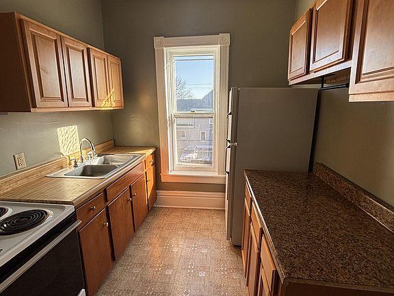 4th image of 1301 Virginia Ave #11169458