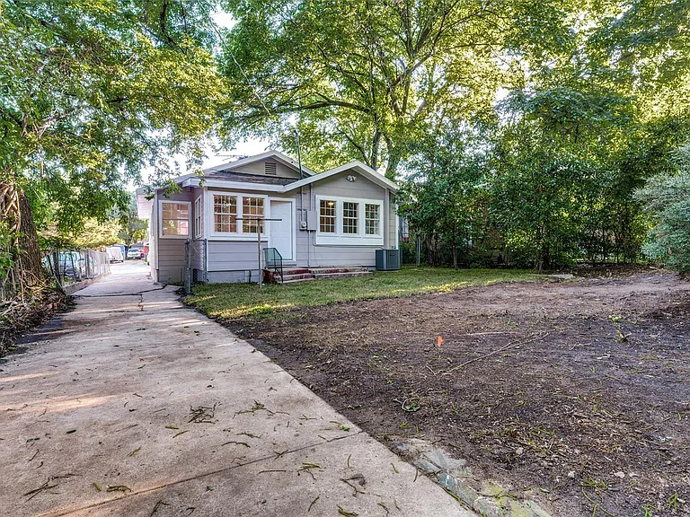 2628 Wilkinson Ave — Photo 24