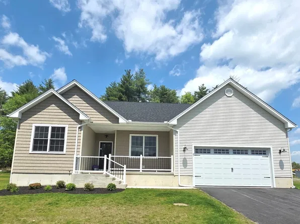 31 High Bluff Rd, Belchertown, MA 01007