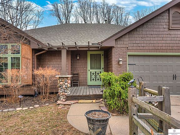 2nd image of 8735 Raven Oaks Dr