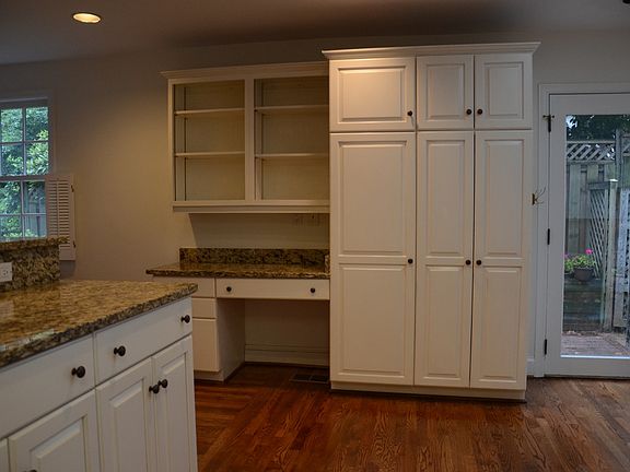 Pantry & Chef's Desk