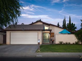 3207 Park Bend Ct, Bakersfield, CA 93309
