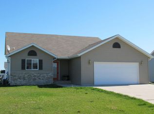 1503 12th Ave SE, East Grand Forks, MN 56721