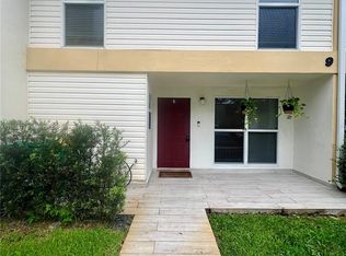 2750 N 34th Ave #9E, Hollywood, FL 33021