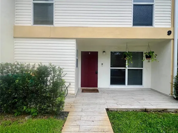 2750 N 34th Ave #9E, Hollywood, FL 33021
