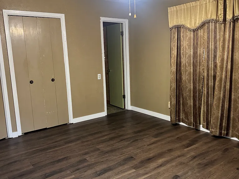 6300 Landmark Dr — Photo 8