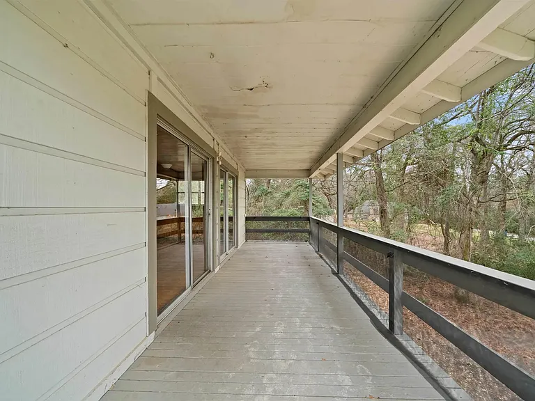 20973 Lakeview Dr — Photo 15