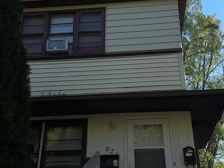 Edmund Ave — Photo 1
