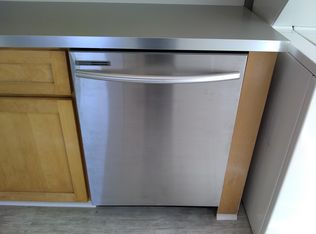 8862 SE Ellis St, Portland, OR