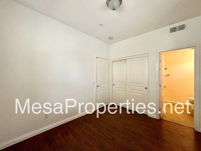 12368 Claredon Dr #6 — Photo 9