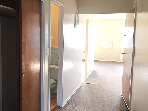 5th image of 3015 71st St APT 3