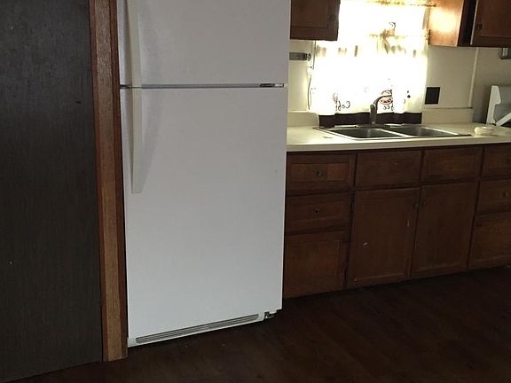 4th image of 205 11th St #1