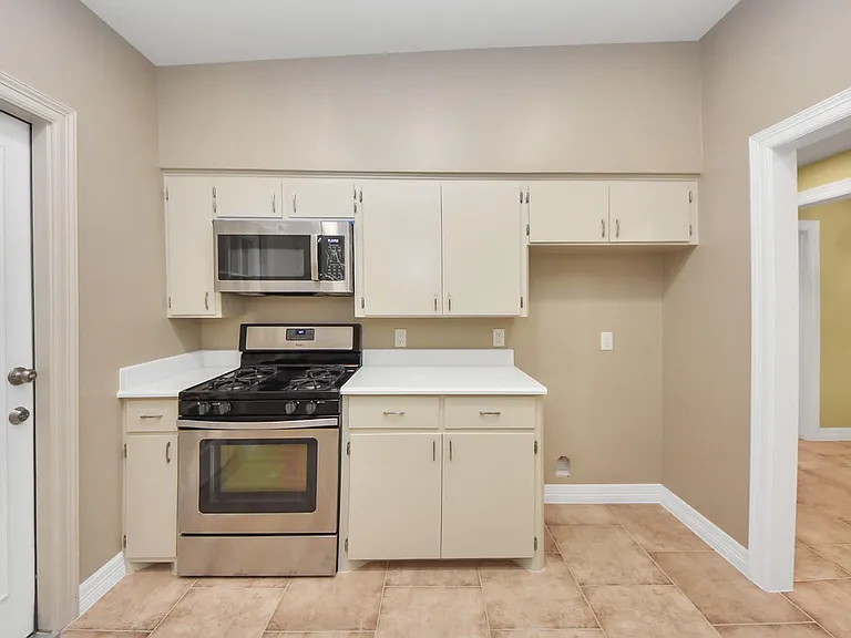 5326 Heatherbrook Dr — Photo 16